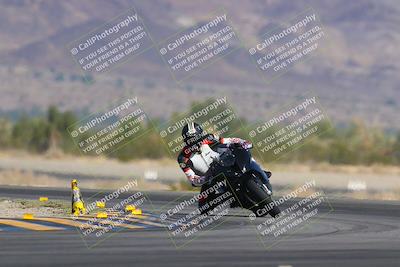 media/Nov-12-2023-SoCal Trackdays (Sun) [[5d1fba4e7d]]/Turn 14 (1035am)/